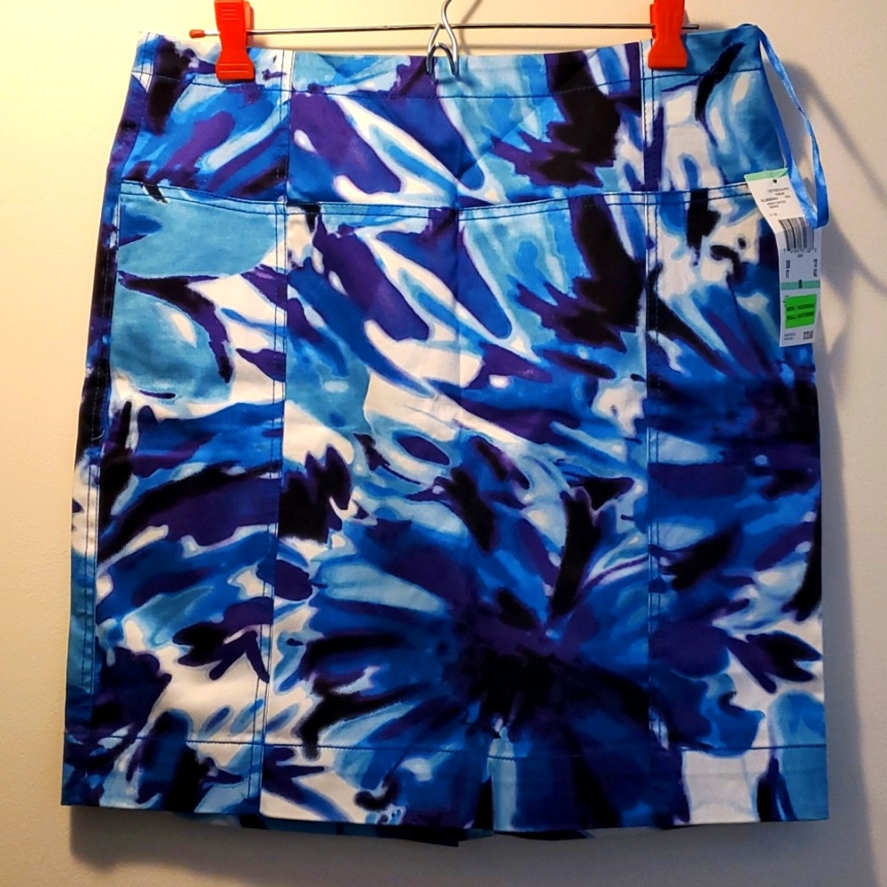 ***NWT Anne Klein skirt Size 8***